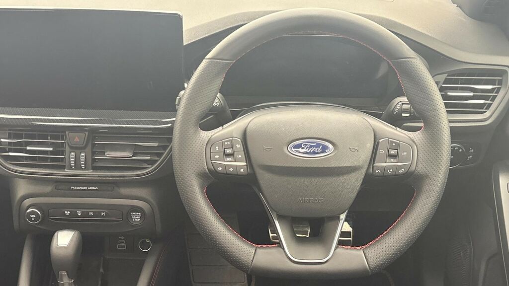 Ford Focus 1.0 Ecoboost Hybrid Mhev Titanium Black #8