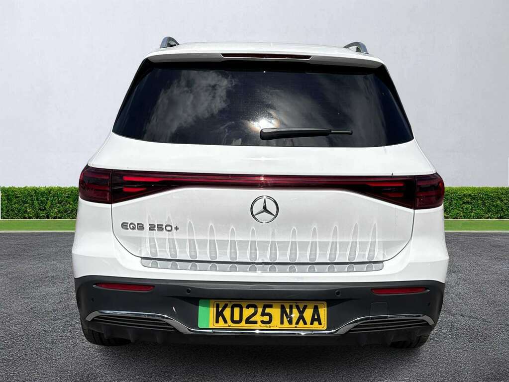 Mercedes-Benz EQB Eqb 250 140Kw Amg Line Premium 70.5Kwh KO25NXA White #4
