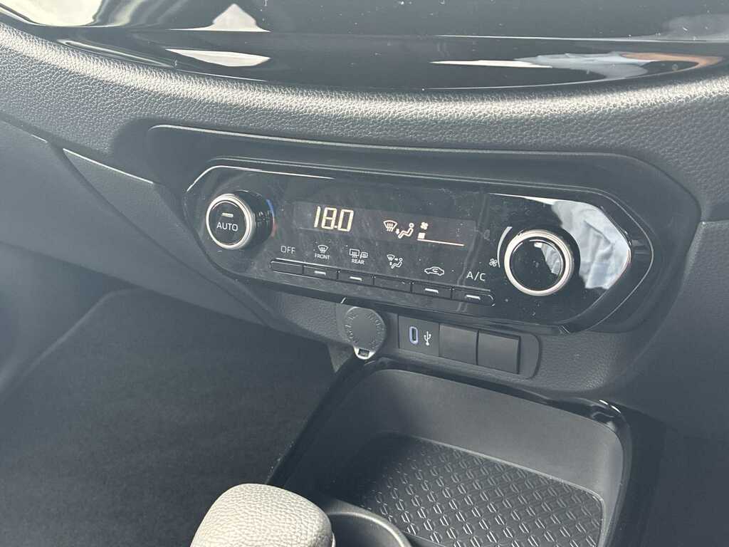 Toyota Aygo X 1.0 Vvt-i Edge Hatchback Euro 6 White #11