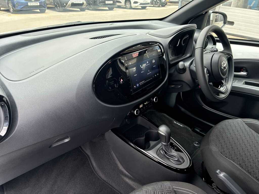 Toyota Aygo X 1.0 Vvt-i Edge Hatchback Euro 6 White #7