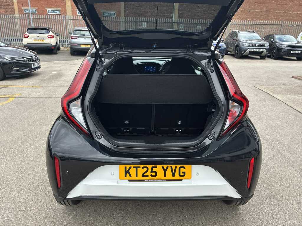 Toyota Aygo X 1.0 Vvt-i Edge Hatchback Euro 6 White #16