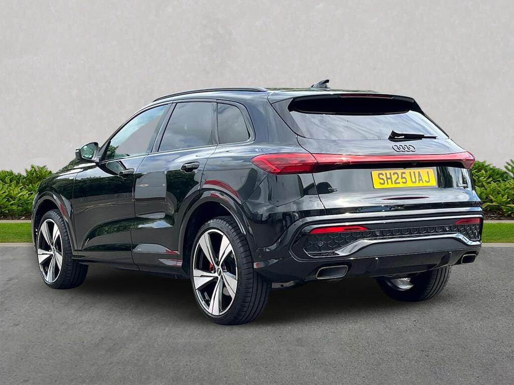Audi Q5 2.0 Tfsi Edition 1 Suv S Tronic Quattro Black #2