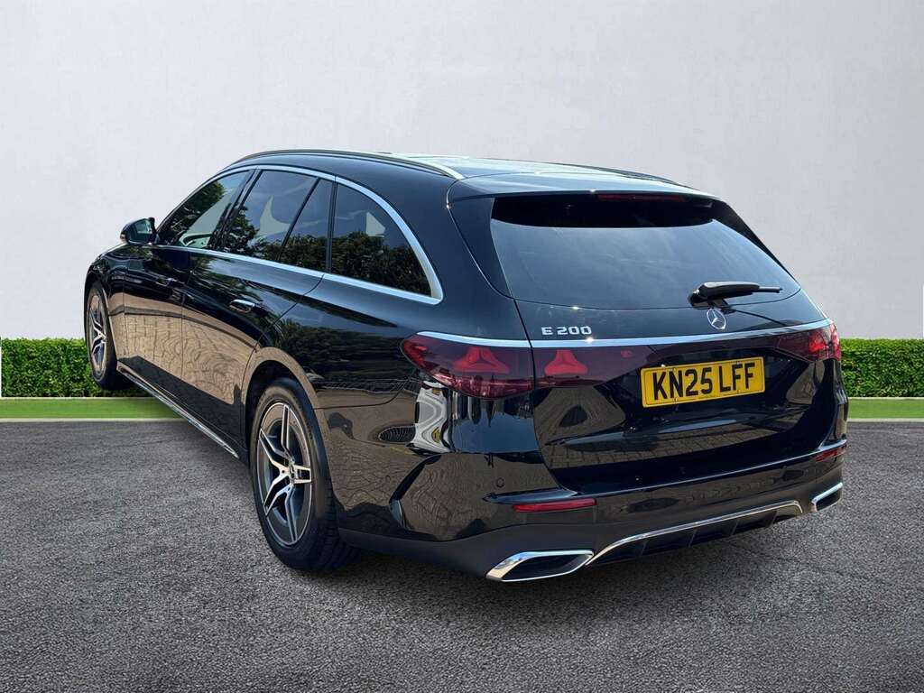 Mercedes-Benz E Class E200 Amg Line 9G-tronic KN25LFF Black #2