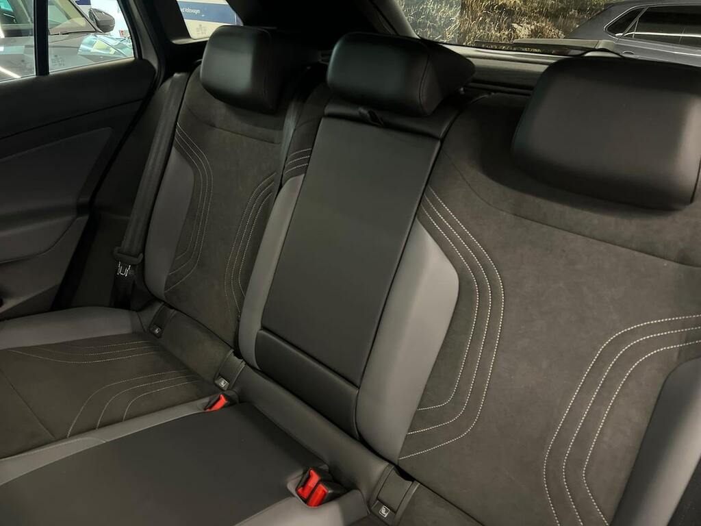 Volkswagen ID.4 Match Grey #16