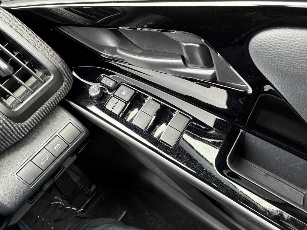 Toyota bZ4X Vision Black #20