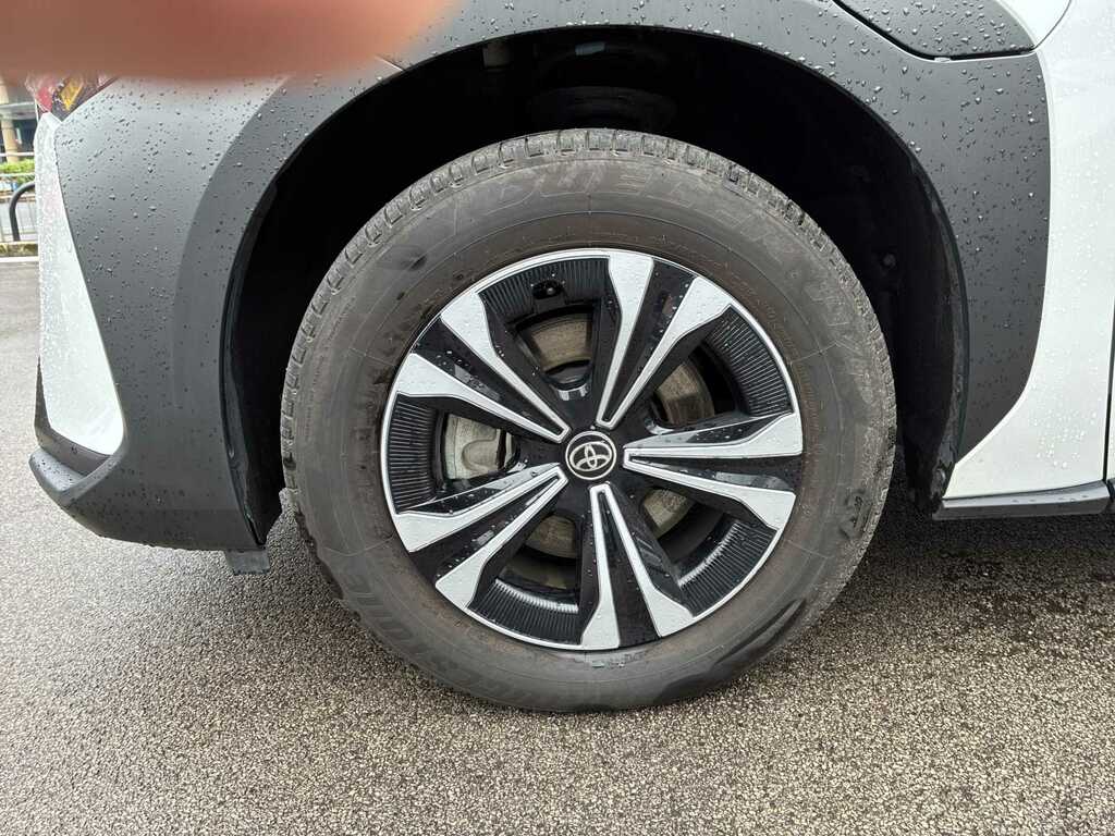 Toyota bZ4X Vision Black #6