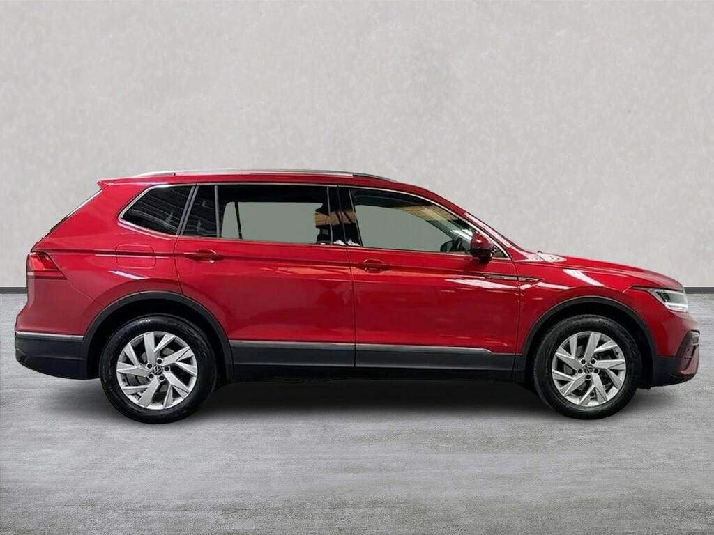 Volkswagen Tiguan Allspace 1.5 Tsi Life Suv Dsg Euro 6 Ss 150 Red #3