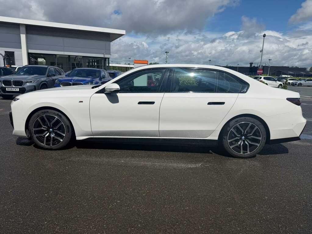 BMW i7 335Kw Edrive50 M Sport 105.7Kwh White #6