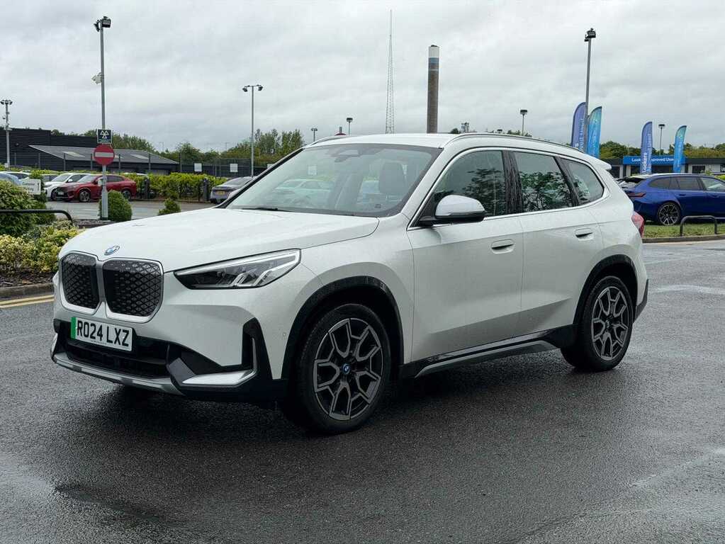 BMW iX1 230Kw Xdrive30 Xline 65Kwh RO24LXZ White #3