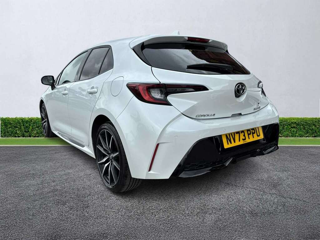 Toyota Corolla 1.8 Hybrid Gr Sport Cvt White #2