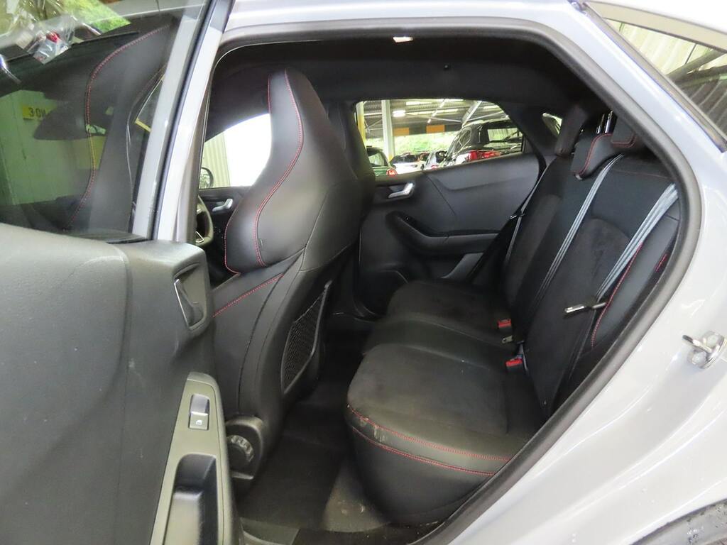 Ford Puma Hatchback Black #9