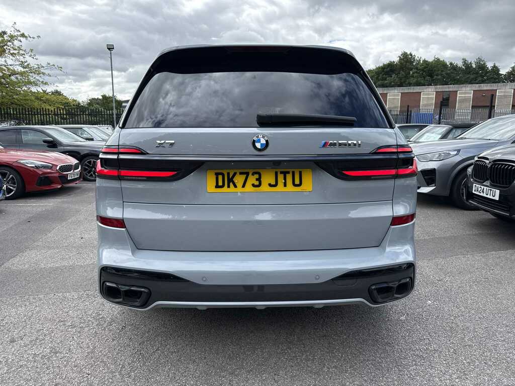 BMW X7 Xdrive M60i Step Grey #4