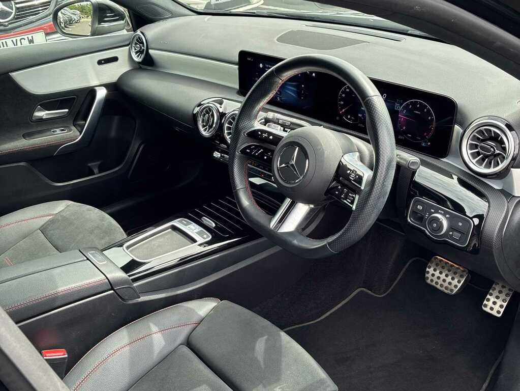 Mercedes-Benz A Class Uto White #15