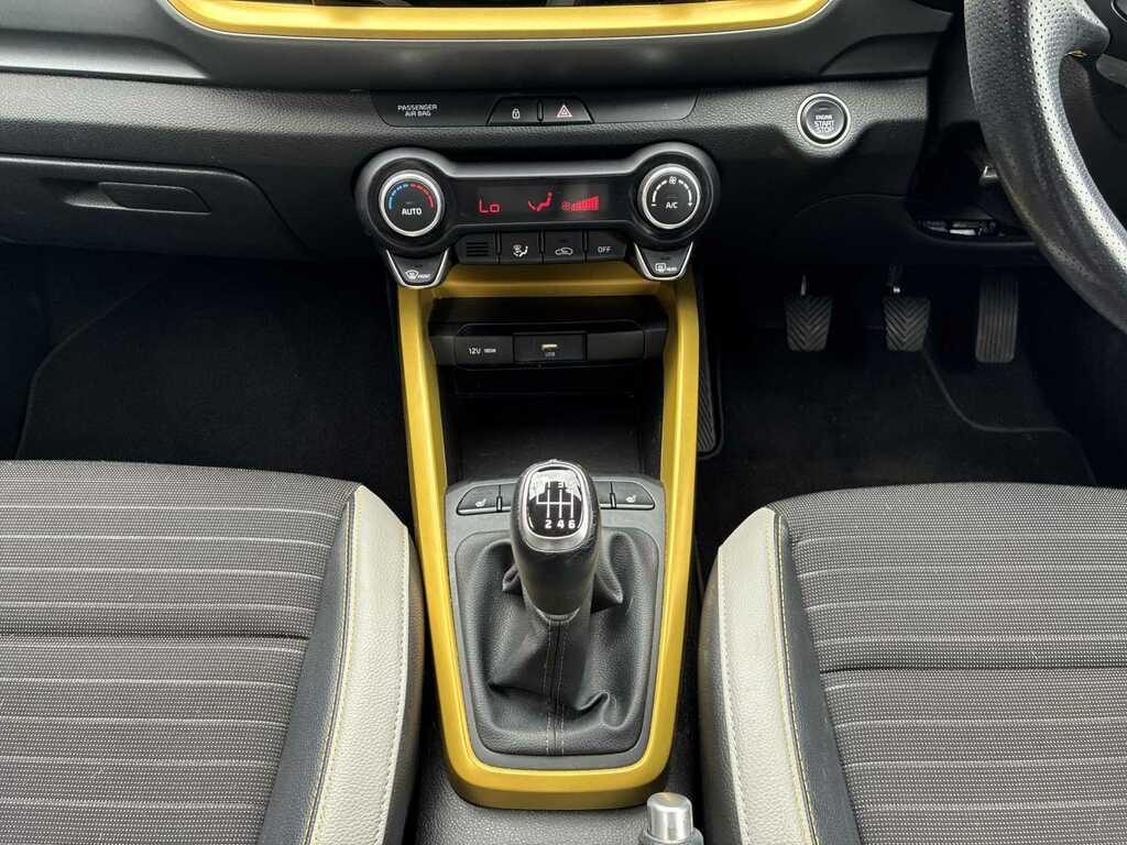 Kia Stonic 2 1.0 Yellow #12