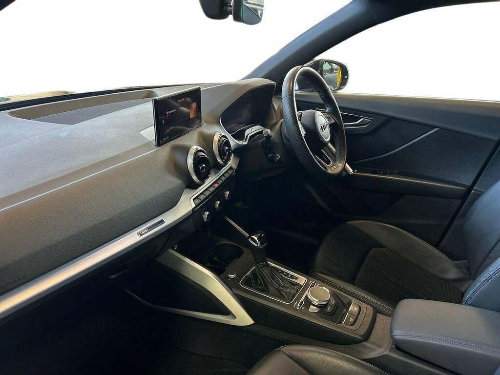 Audi Q2 Technik 30 Tfsi 110 Ps 6-Speed Black #7