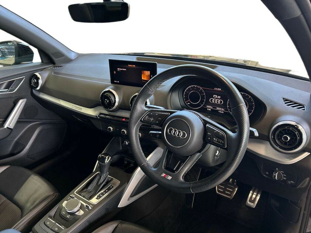 Audi Q2 Technik 30 Tfsi 110 Ps 6-Speed Black #15
