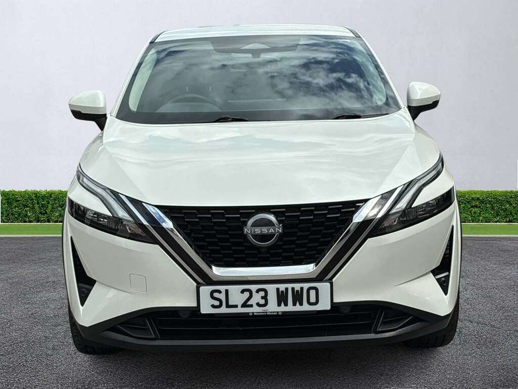 Nissan Qashqai 1.3 Dig-t Mh N-connecta White #5