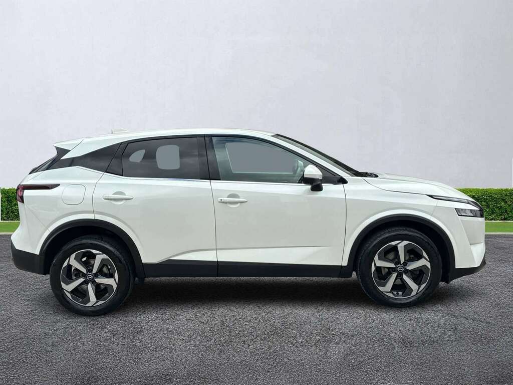 Nissan Qashqai 1.3 Dig-t Mh N-connecta White #3
