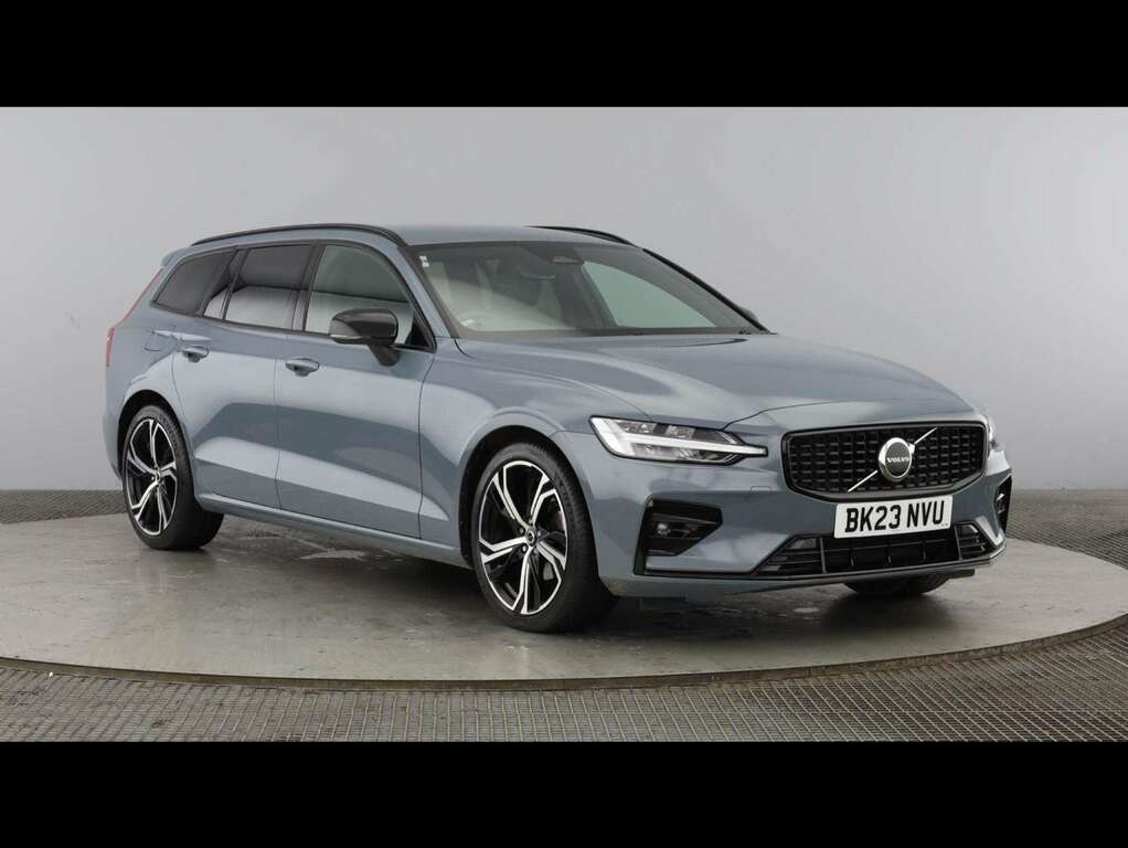 Volvo V60 2.0 B3p Plus Dark 7 Speed Grey