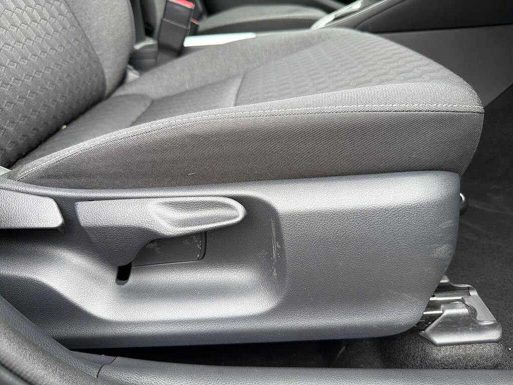 Toyota Yaris Excel White #30