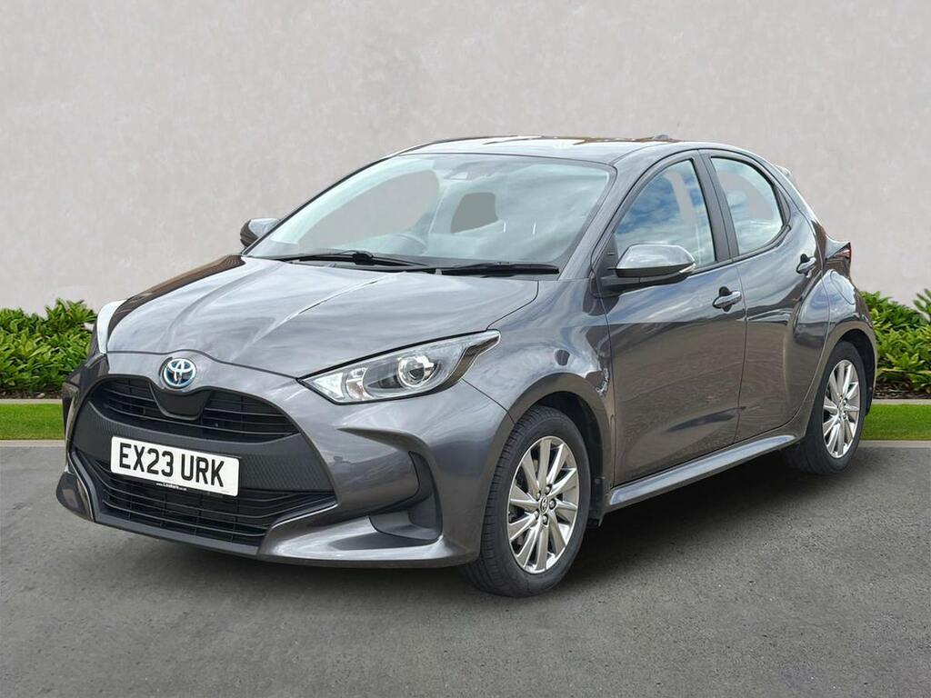 Toyota Yaris Excel White #20