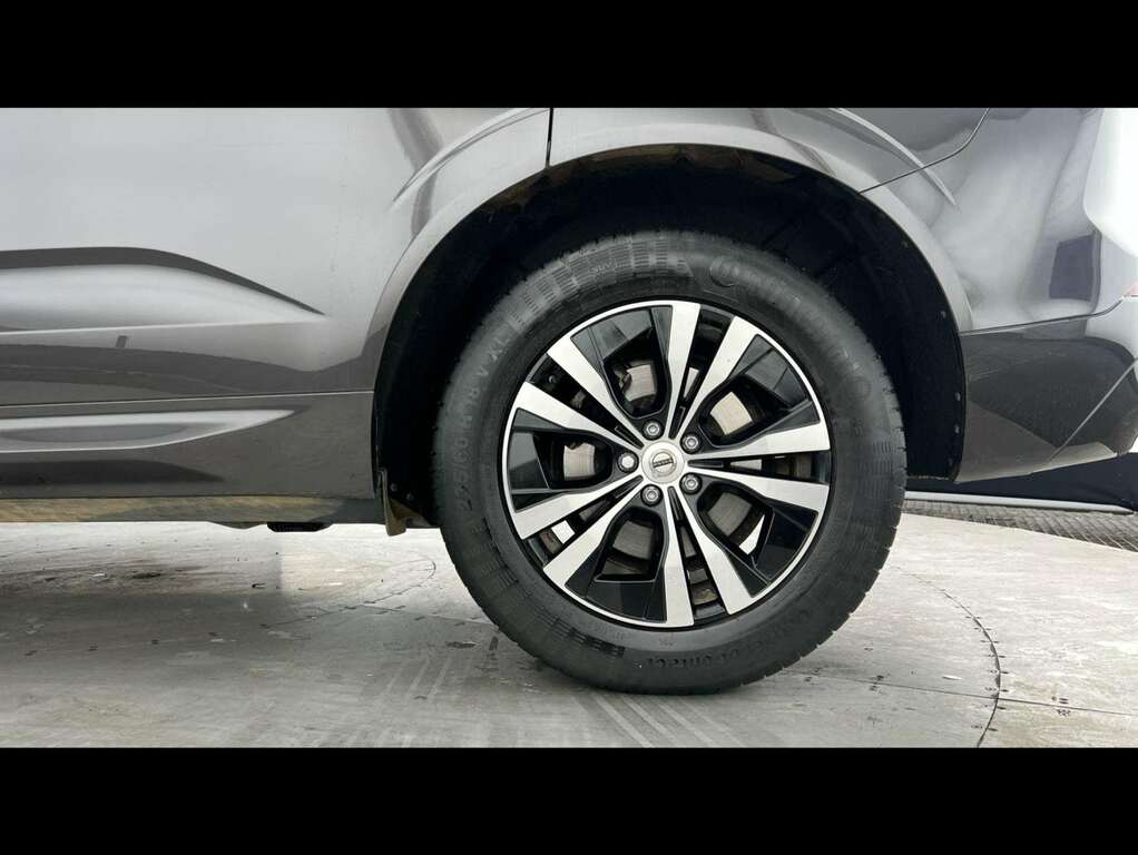 Volvo XC60 2.0 B5p Core Awd Geartronic Grey #4