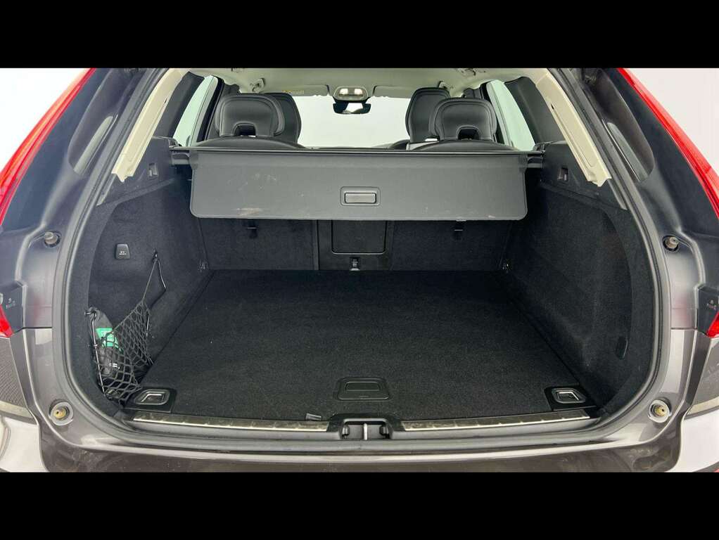 Volvo XC60 2.0 B5p Core Awd Geartronic Grey #5