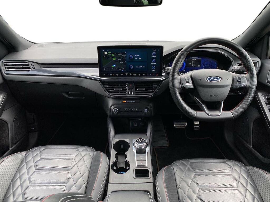 Ford Focus Active Black #8