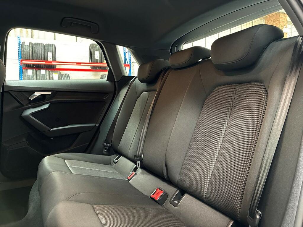 Audi A3 30 Tfsi Technik Black #16