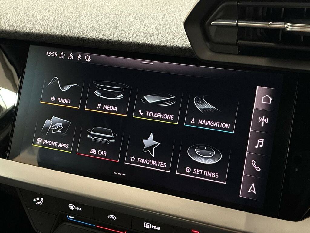 Audi A3 30 Tfsi Technik Black #25