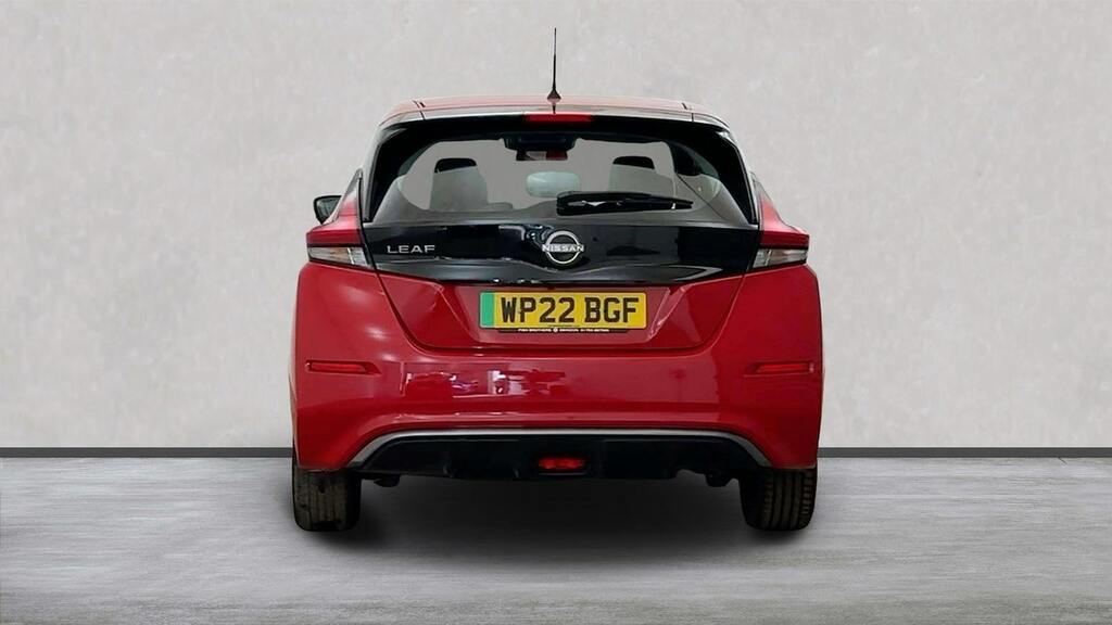 Nissan Leaf 39Kwh Acenta Hatchback 150 Ps Red #4