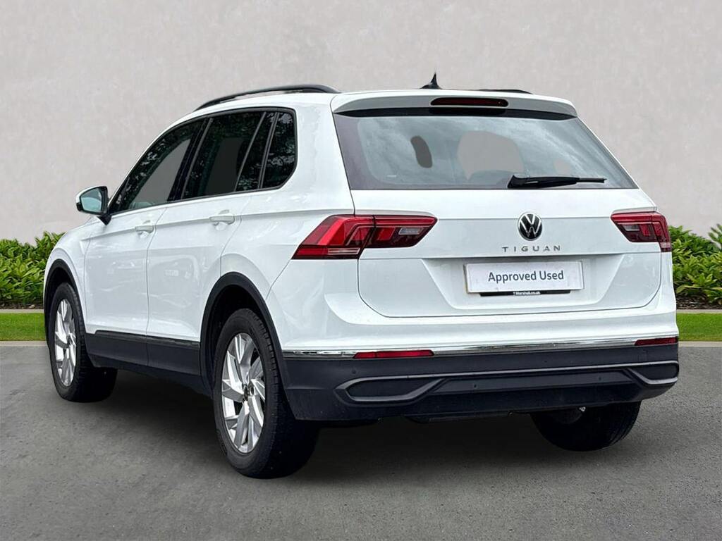 Volkswagen Tiguan 2.0 Tdi Life Suv Dsg Euro 6 Ss 150 White #2
