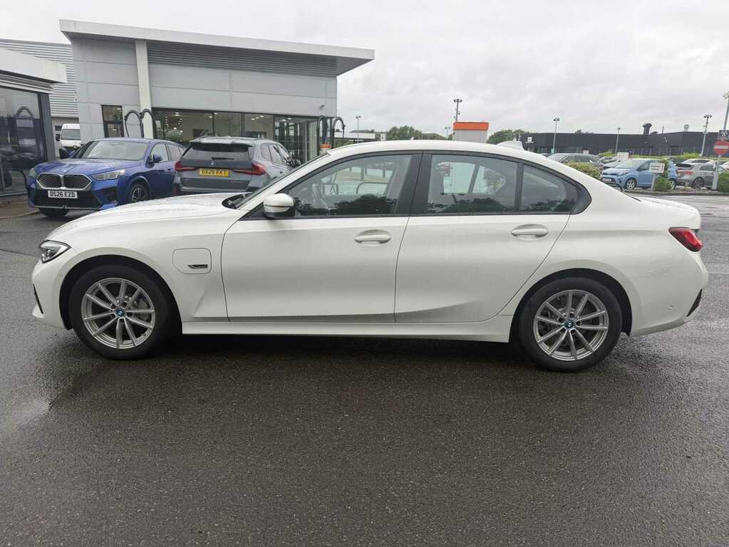 BMW 3 Series 330E Se Pro Step AF22SUX White #6