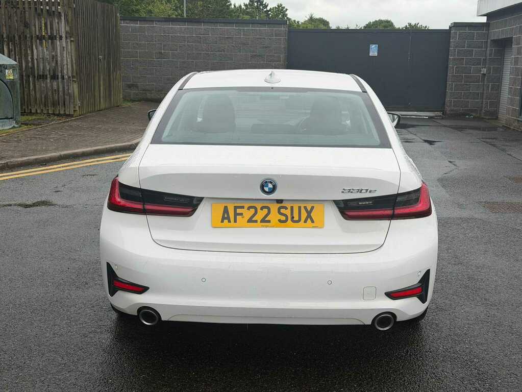 BMW 3 Series 330E Se Pro Step AF22SUX White #4