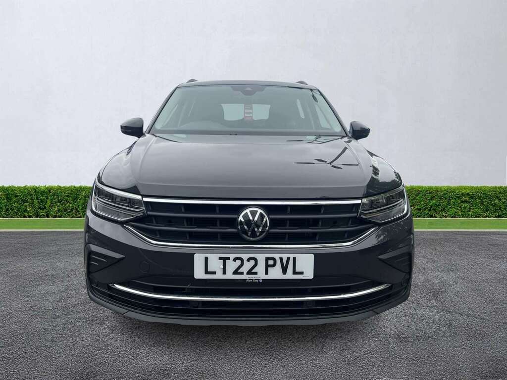 Volkswagen Tiguan 1.5 Tsi 150 Active Dsg Grey #5