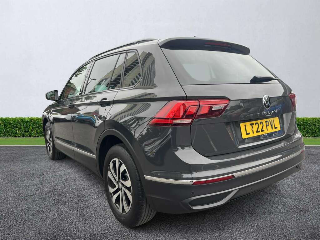 Volkswagen Tiguan 1.5 Tsi 150 Active Dsg Grey #2