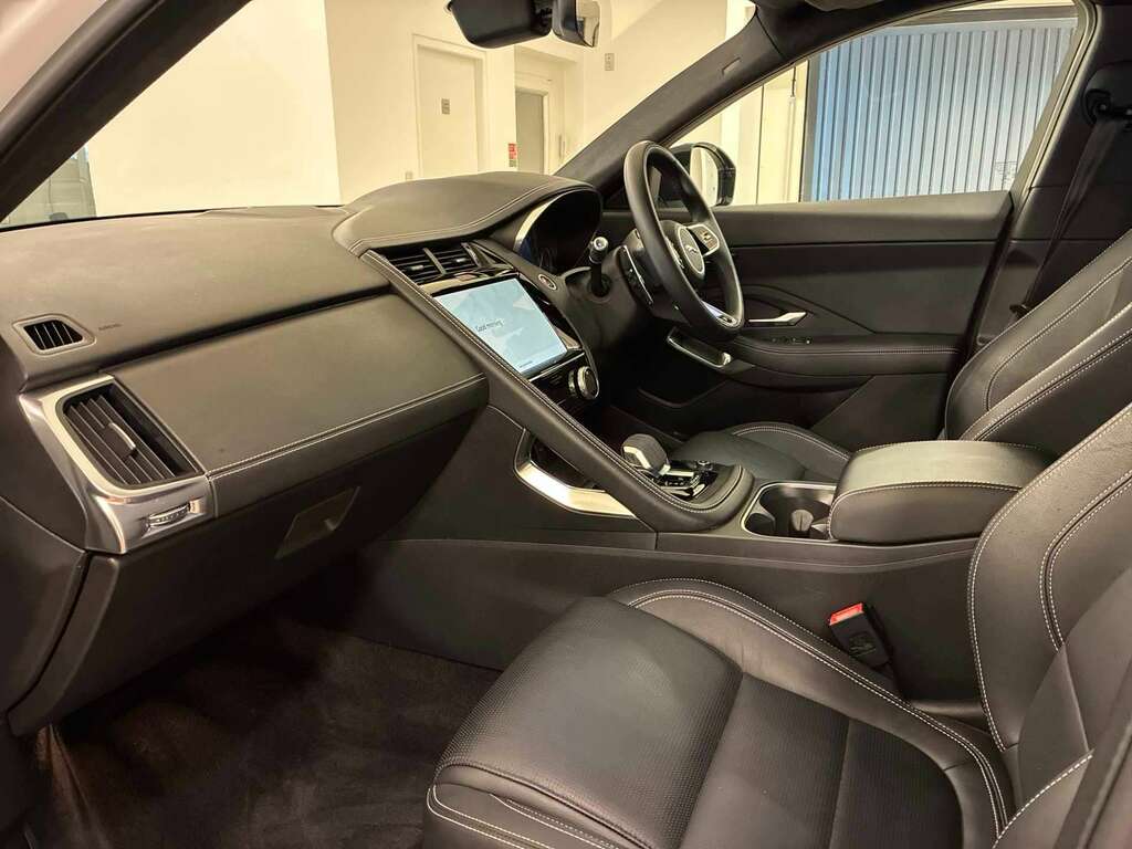 Jaguar E-Pace 2.0 D200 R-dynamic S White #3