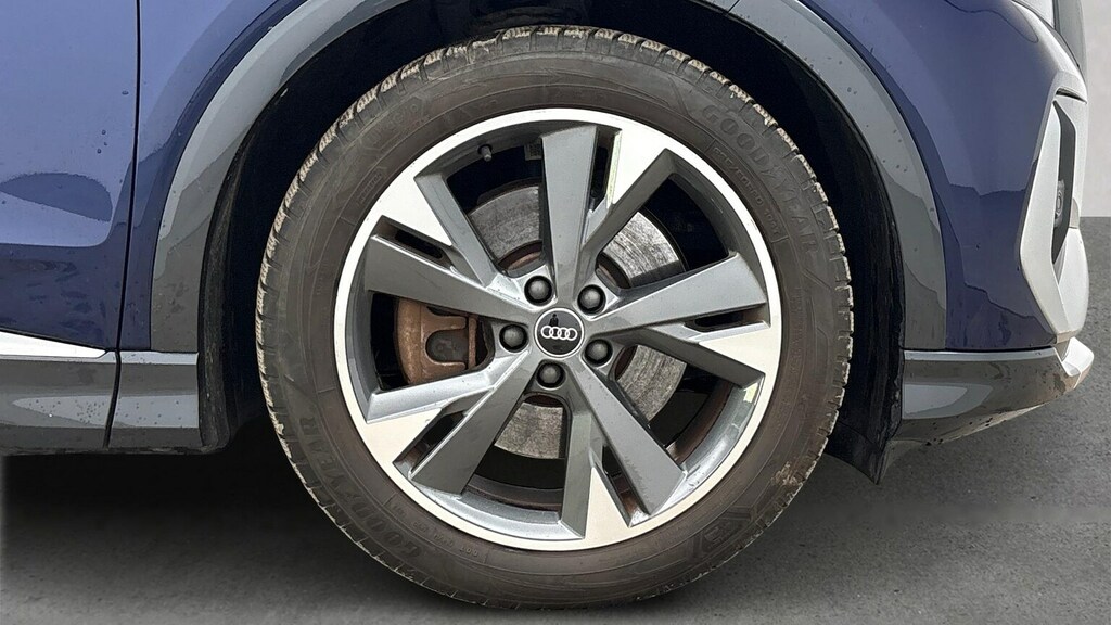 Audi Q4 E Tron 150Kw 40 82Kwh S Line Cstech Pack Blue #3