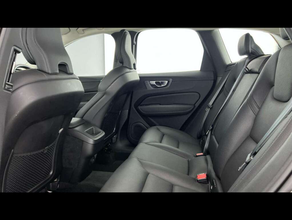 Volvo XC60 B5 Plus Awd Silver #8