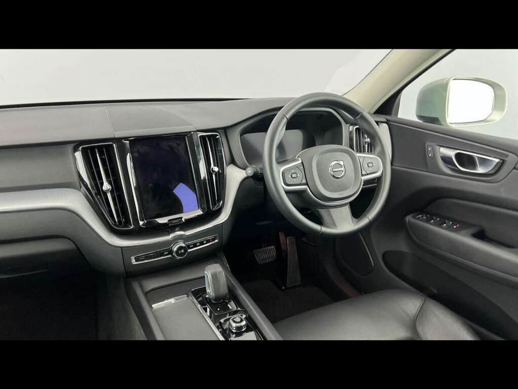 Volvo XC60 B5 Plus Awd Silver #9