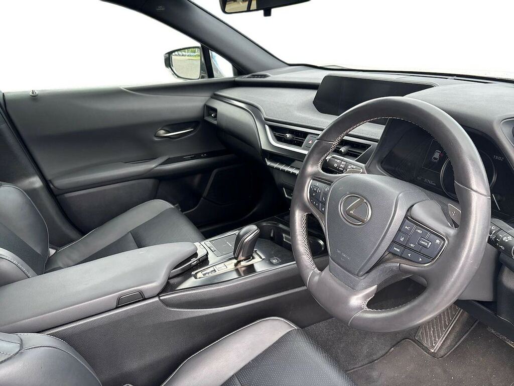 Lexus UX 250H White #15