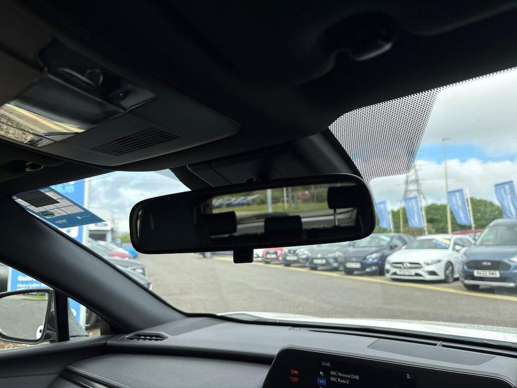 Lexus UX 250H White #14