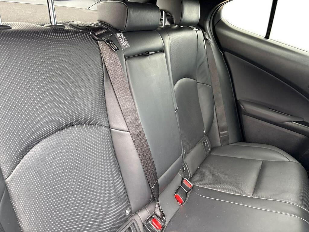 Lexus UX 250H White #16