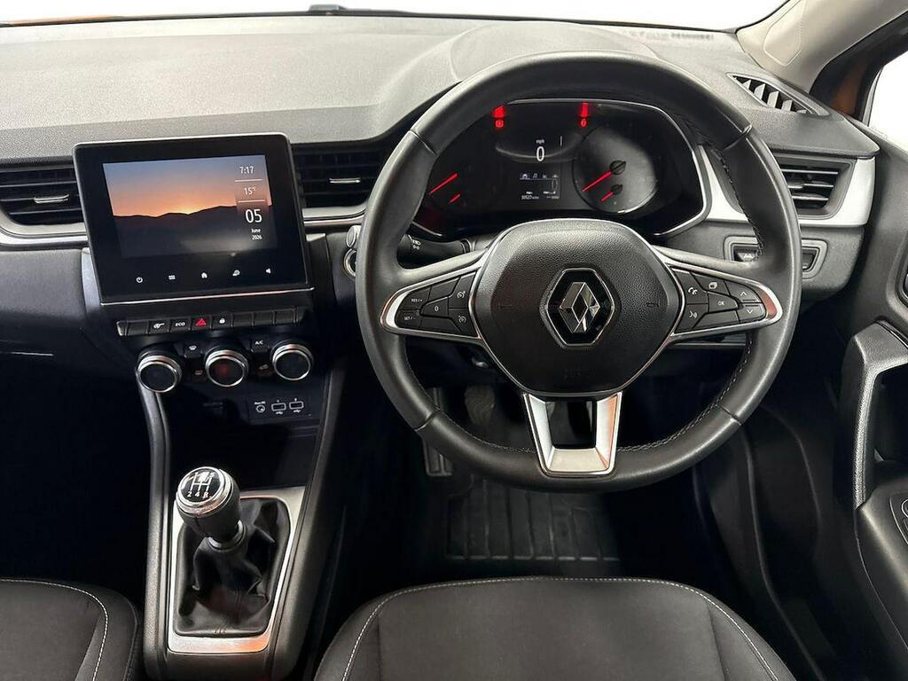 Renault Captur E-tech Launch Edition Black #9