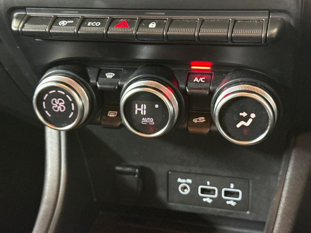 Renault Captur E-tech Launch Edition Black #12