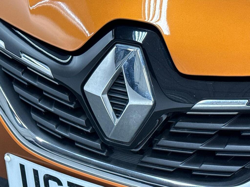 Renault Captur E-tech Launch Edition Black #28