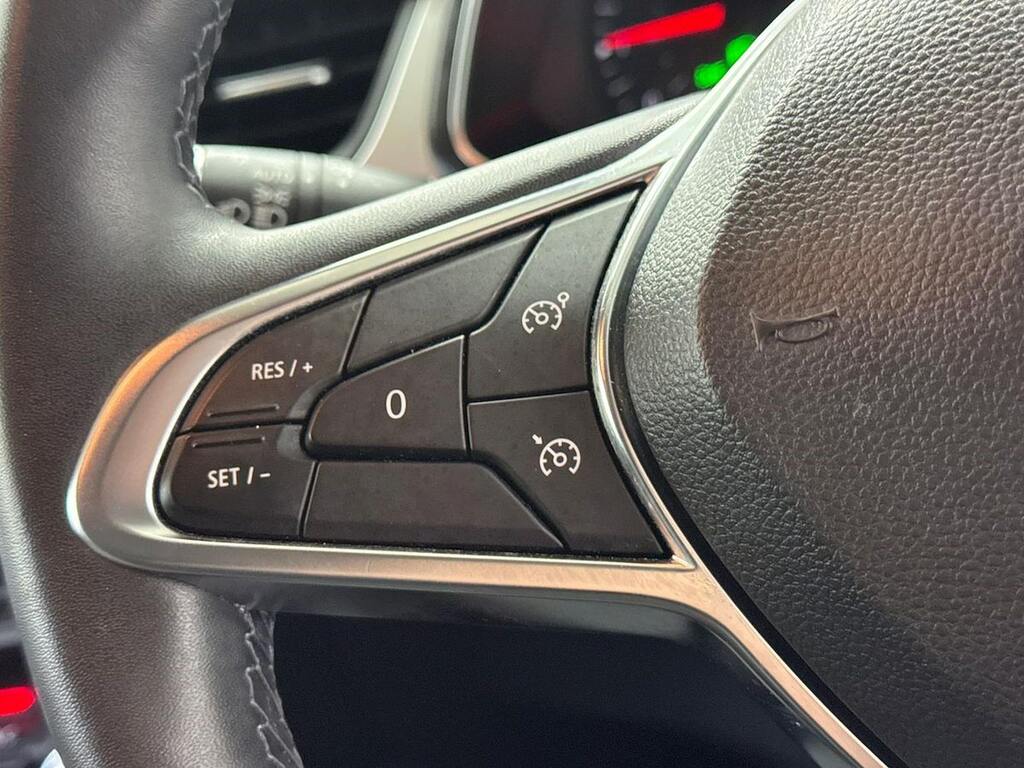 Renault Captur E-tech Launch Edition Black #25
