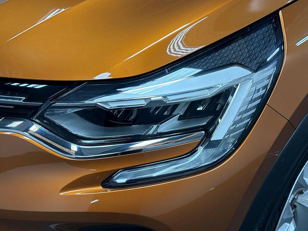 Renault Captur E-tech Launch Edition Black #29