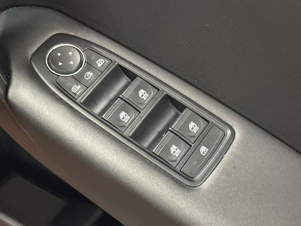 Renault Captur E-tech Launch Edition Black #21