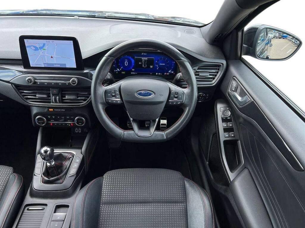 Ford Focus Hatchback Blue #9